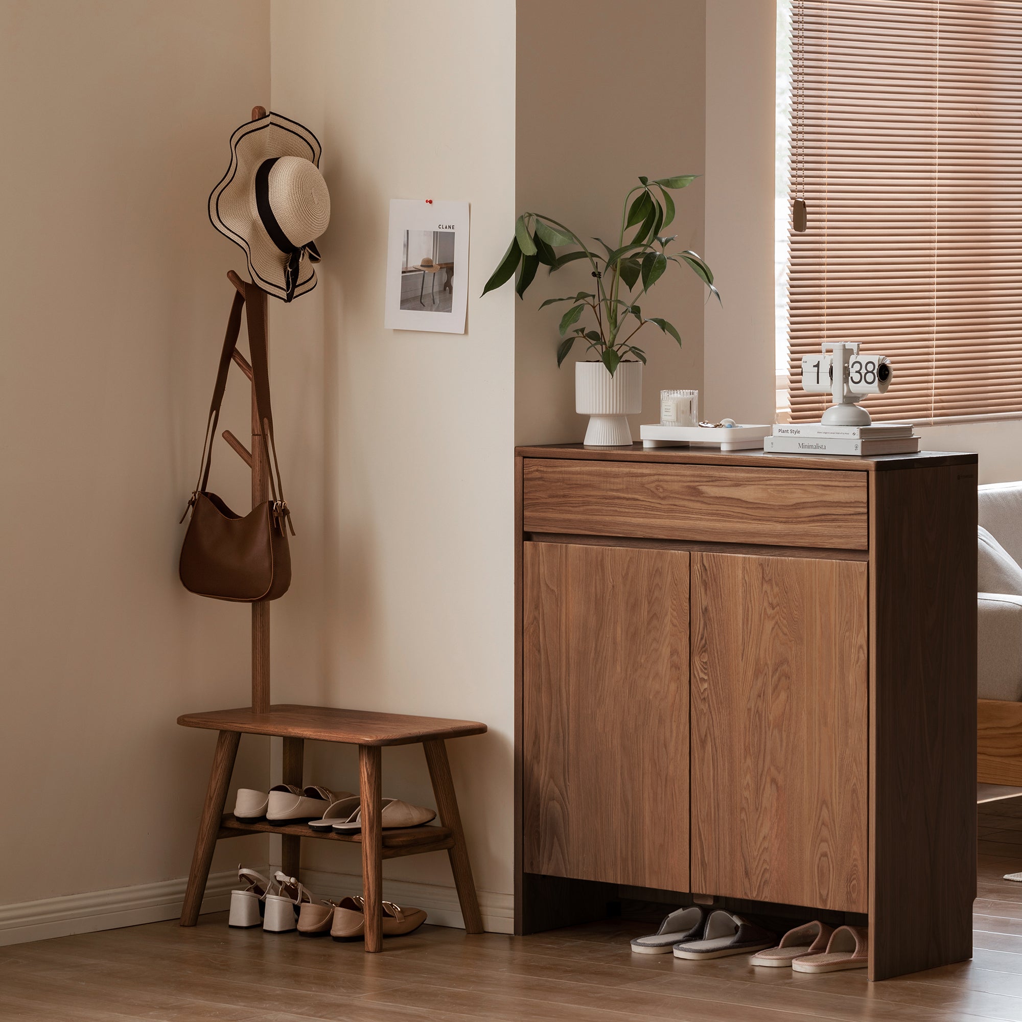 Walnut color natural solid wood shoe stool and clothes hanger - KiKiUMi