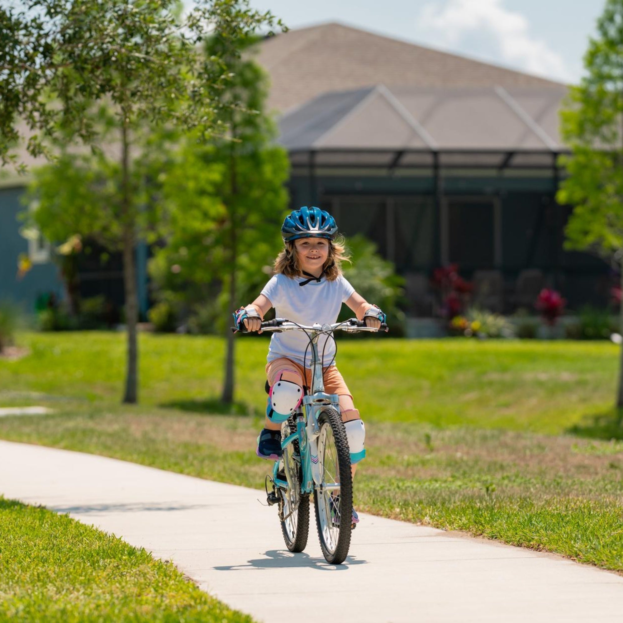 Children's World - KiKiUMi