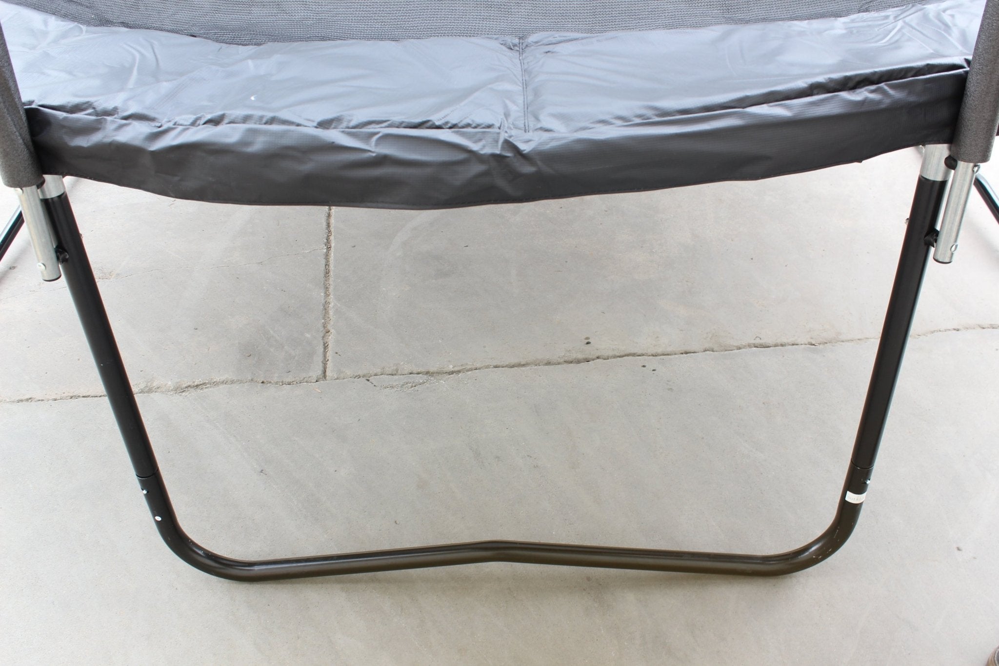 8 - foot outdoor trampoline - KiKiUMi