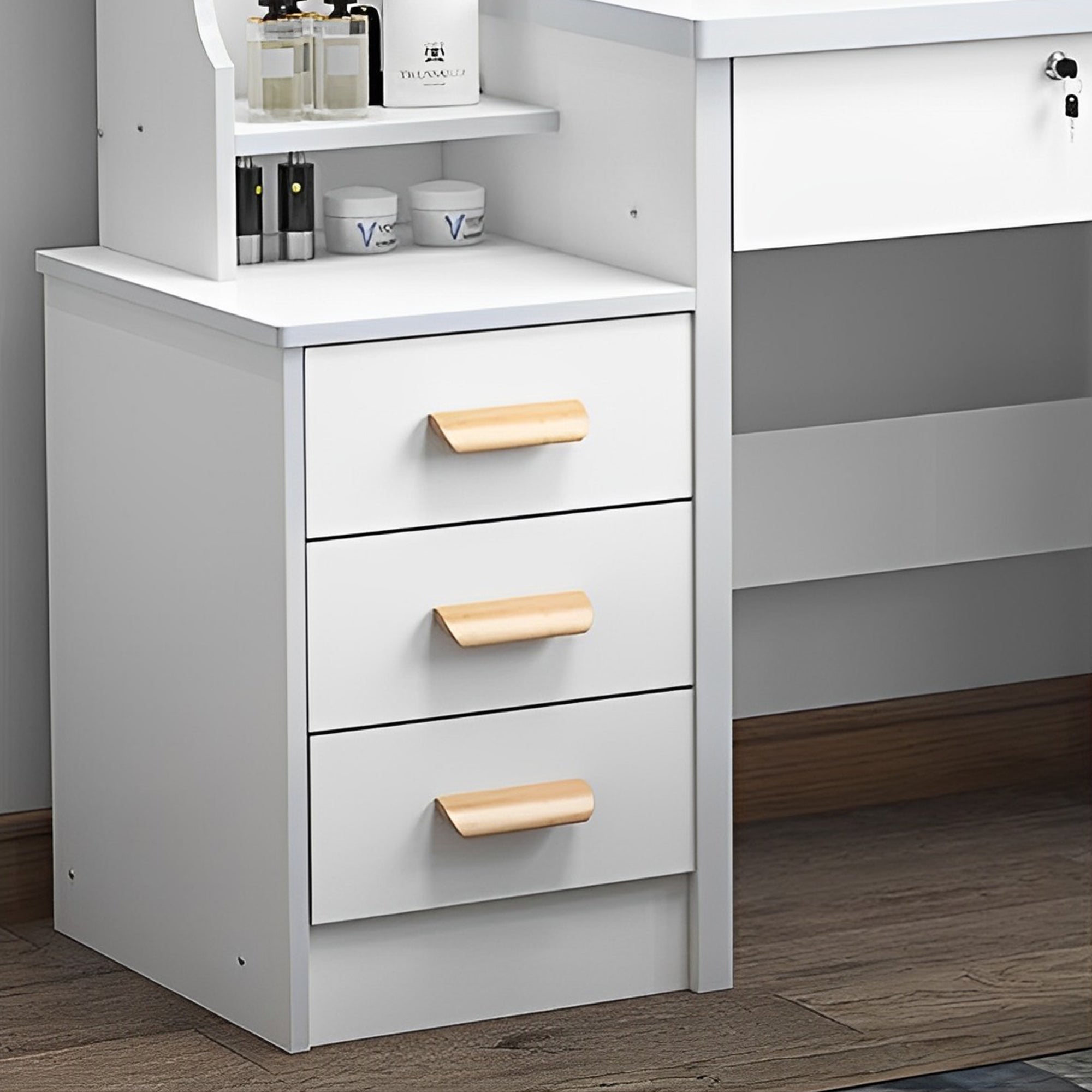 Fashionable dressing table with mirrors, makeup lamps and chairs - KiKiUMi