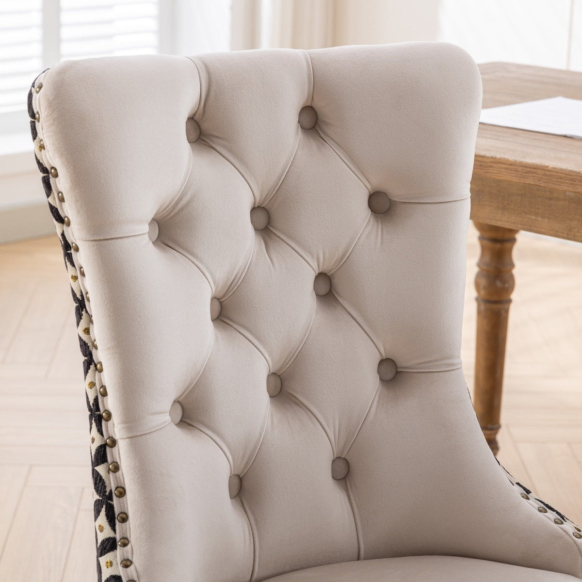 High-end tufted solid wood modern velvet padded dining chair(beige) - KiKiUMi