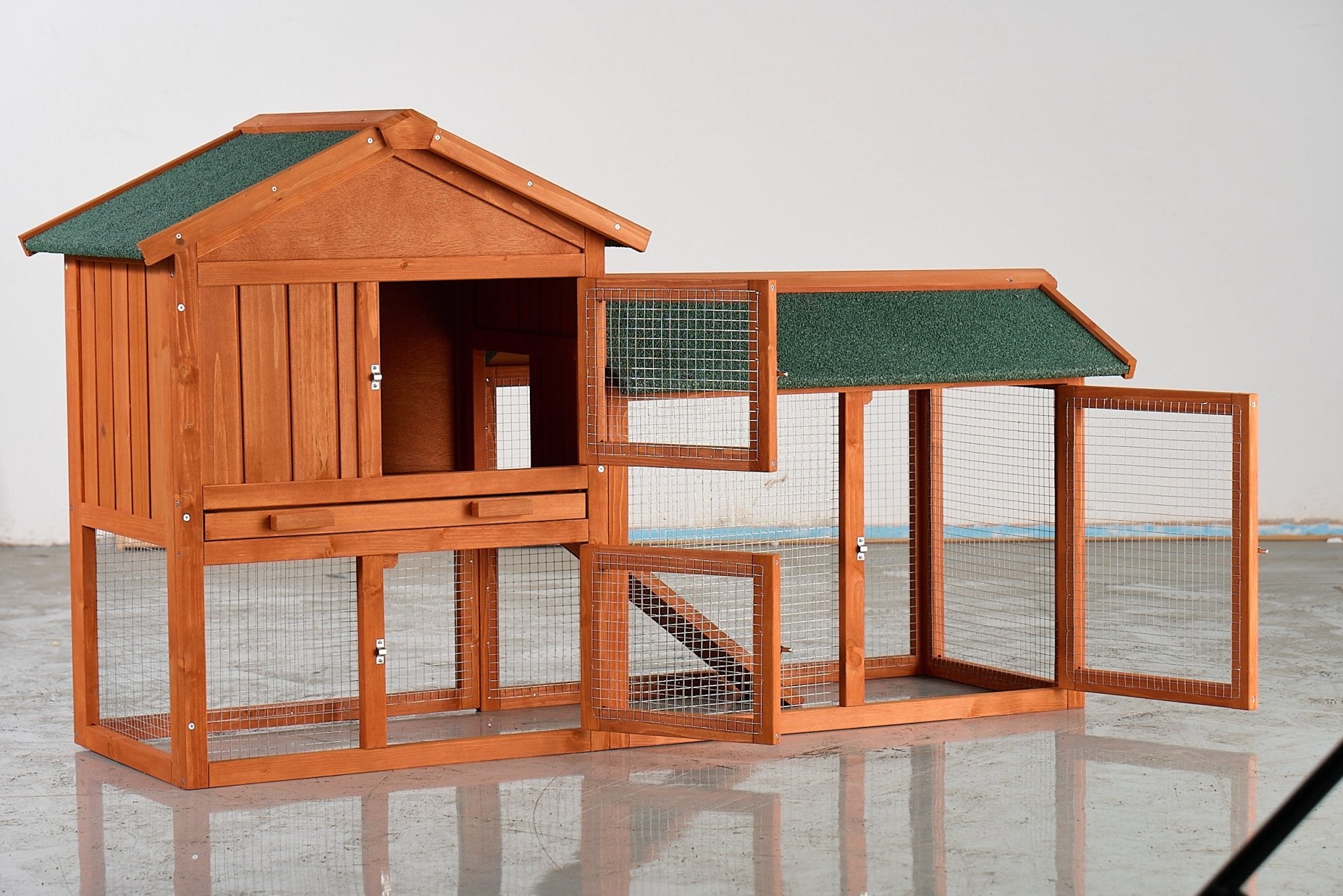 Large wooden cages for rabbits, chickens and guinea pigs - KiKiUMi