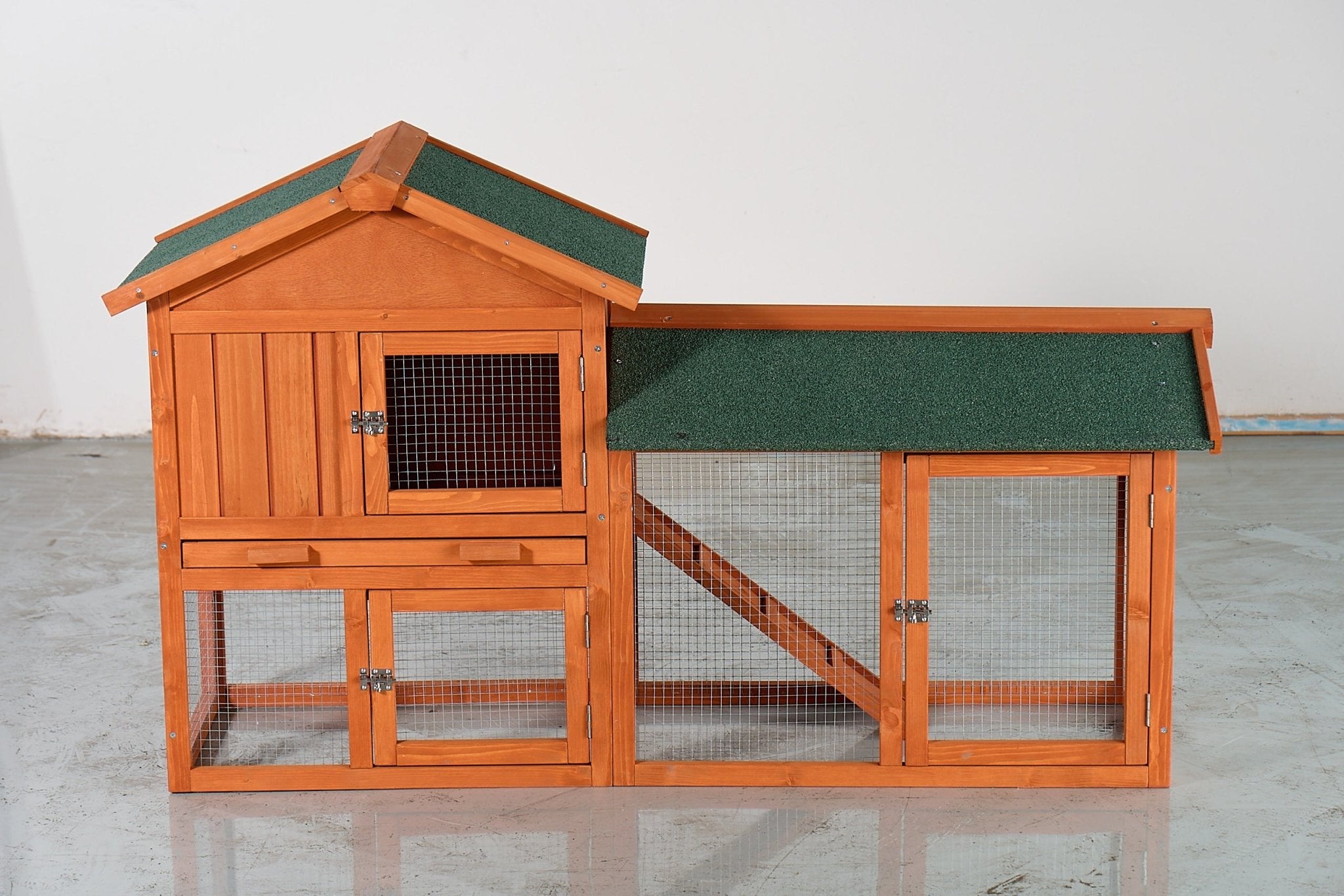 Large wooden cages for rabbits, chickens and guinea pigs - KiKiUMi