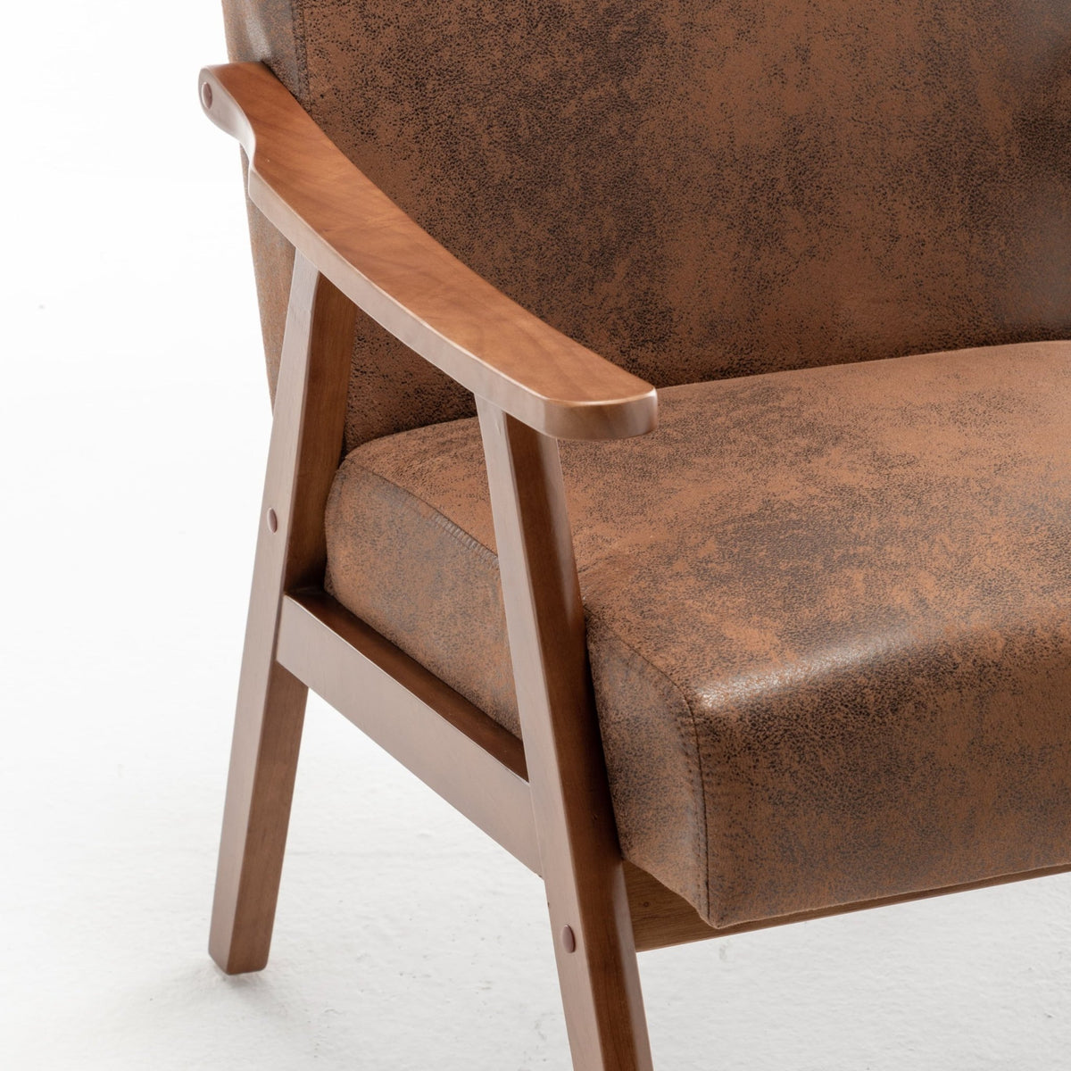 Medieval modern wing-back lounge chair(brown) - KiKiUMi