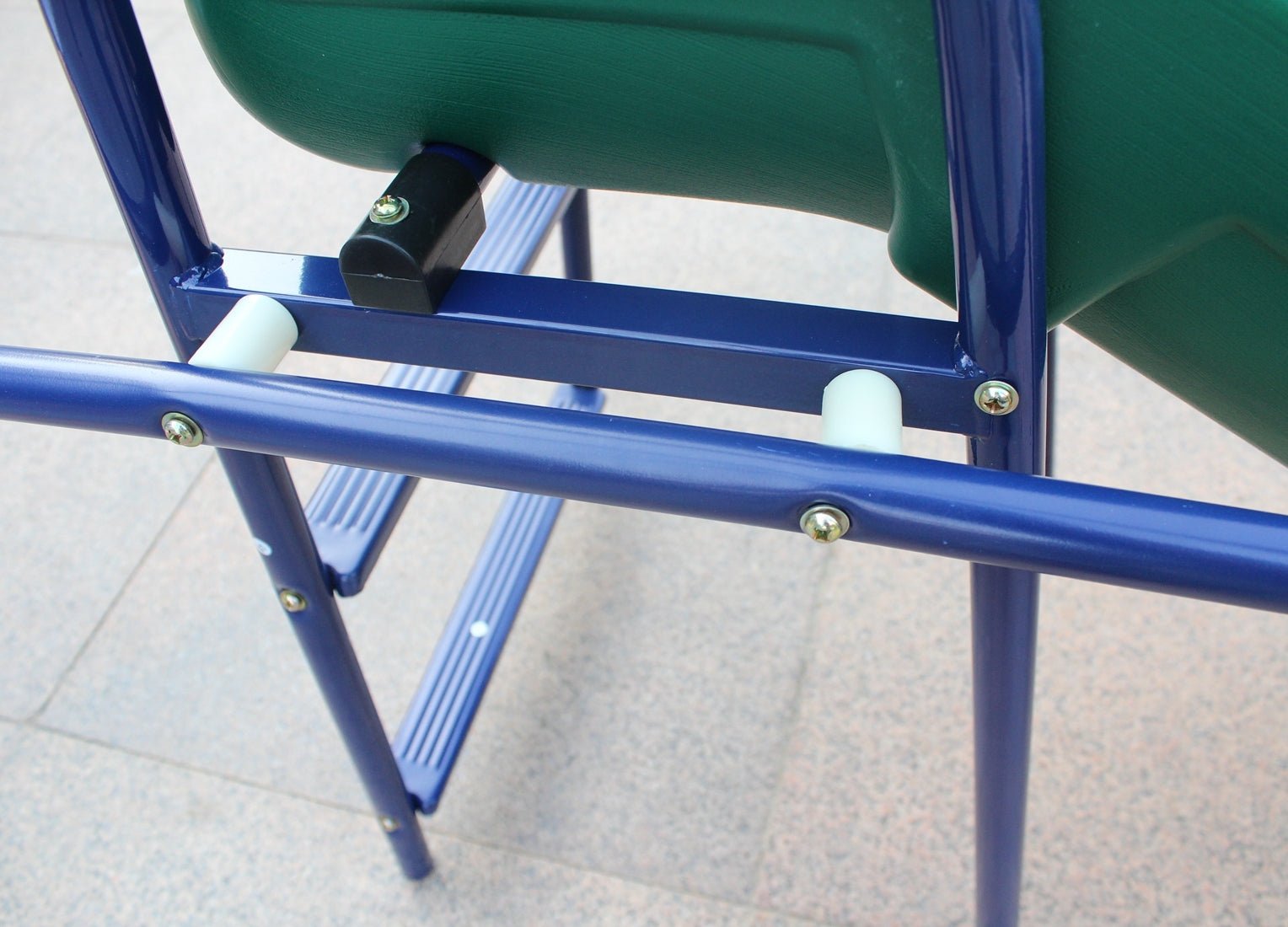 Metal Swing Set w/ Slide - KiKiUMi