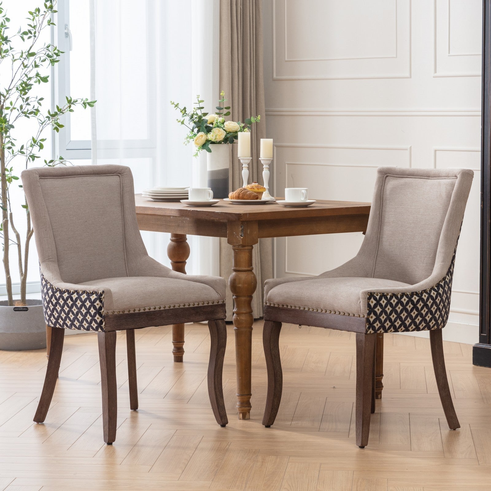 Retro-style thickened fabric light luxury high-back dining chair（beige+black） - KiKiUMi