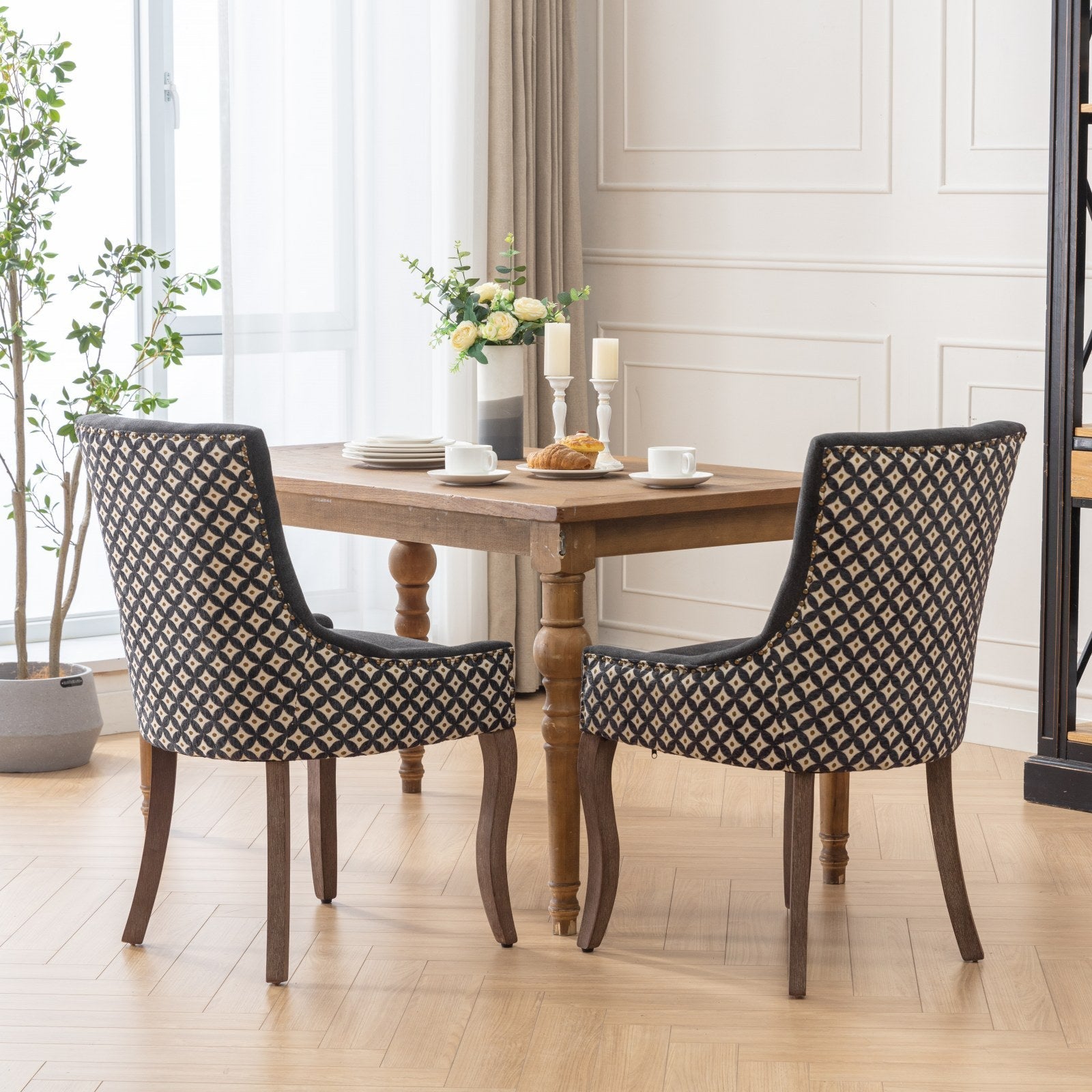 Retro-style thickened fabric light luxury high-back dining chair（black） - KiKiUMi